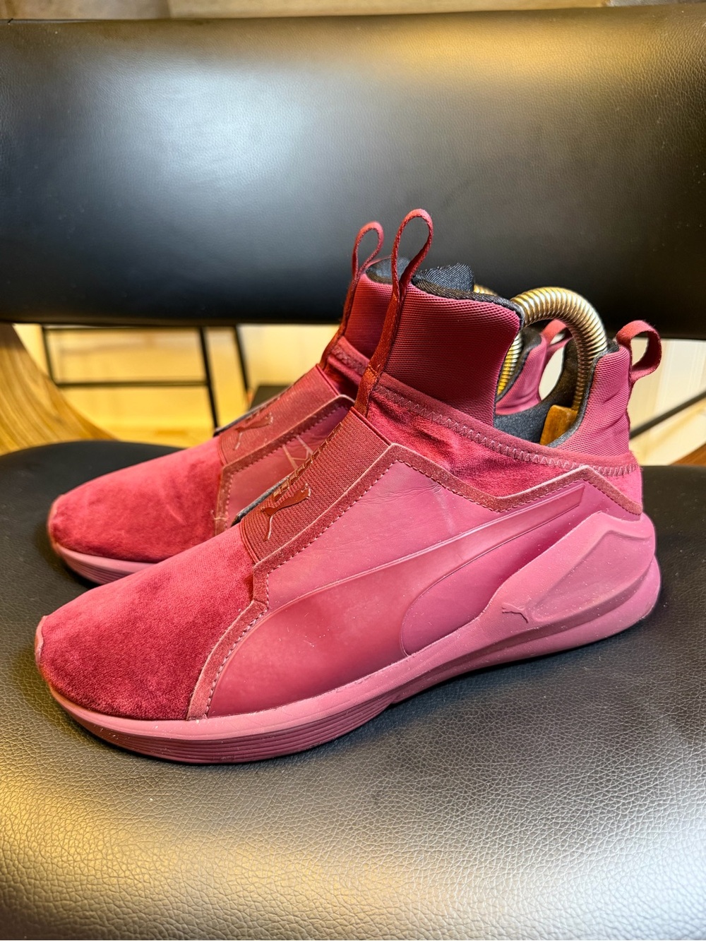 Puma Fierce Velvet Cordovan Womens Slip-On Shoes Sneakers Size 7.5 Red Burgundy